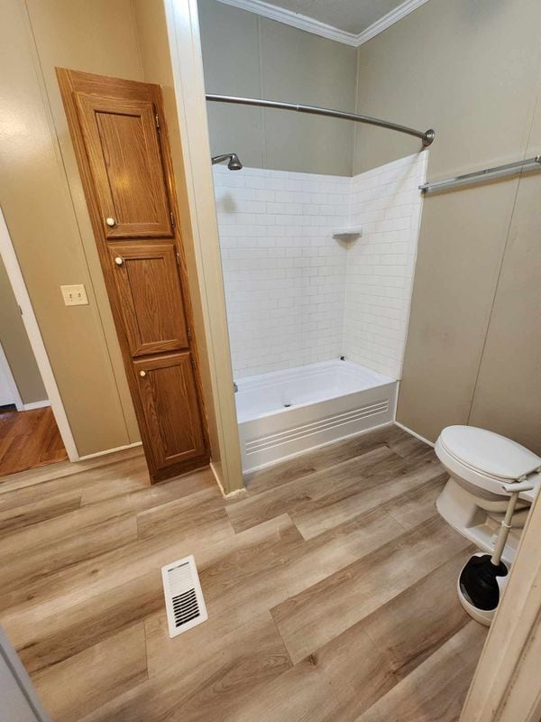 Building Photo - 922 Ashwood Dr