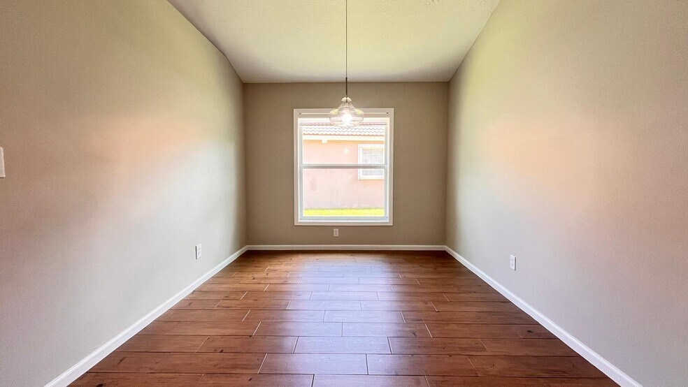 Building Photo - 1627 Oak Berry Cir