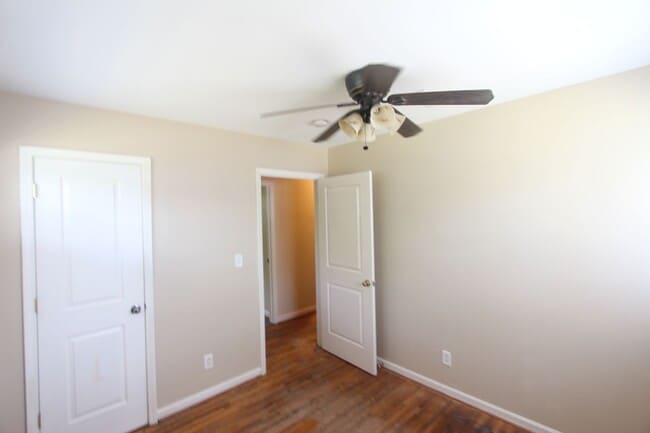 Building Photo - Great Home - New on The Market!!  Convenie...