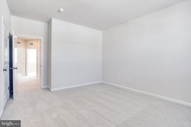 Building Photo - 5039 MacDonough Pl