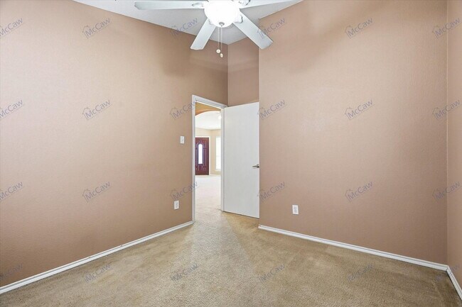 Building Photo - 2152 Ingrid Ln