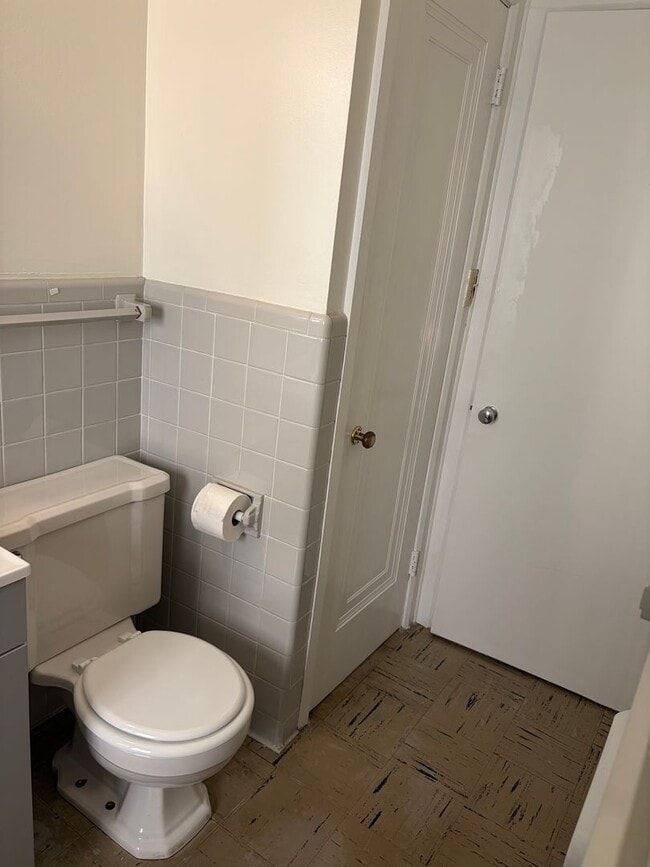 Building Photo - 660 Beech Ave