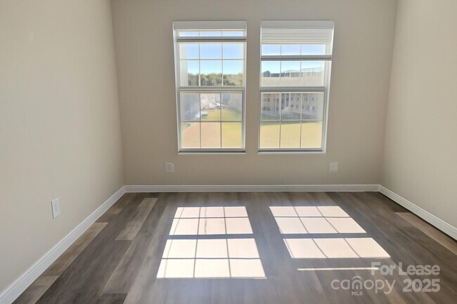 Building Photo - 5235 Swearngan Rd