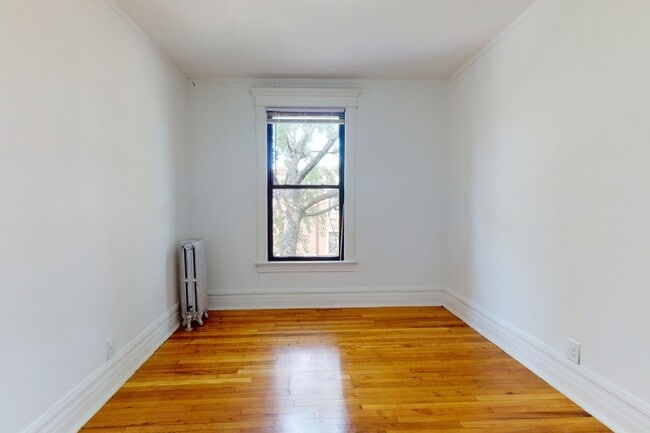 Floorplan - 5401-5403 S. Woodlawn Avenue