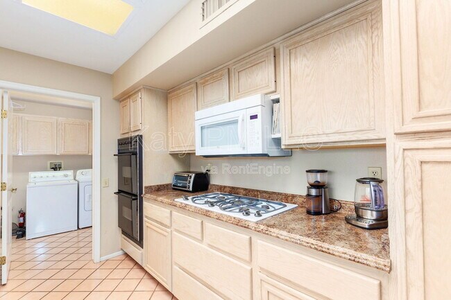 Building Photo - 14405 W Greystone Dr