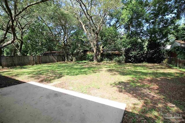 Building Photo - 5675 Vestavia Ln