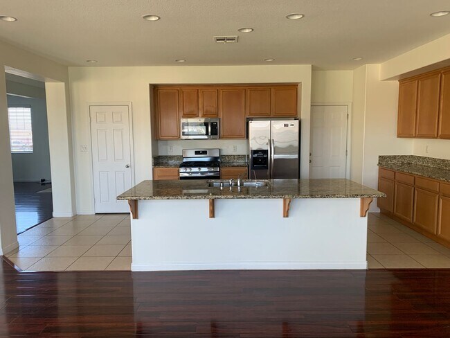 Building Photo - 11717 California Poppy Dr