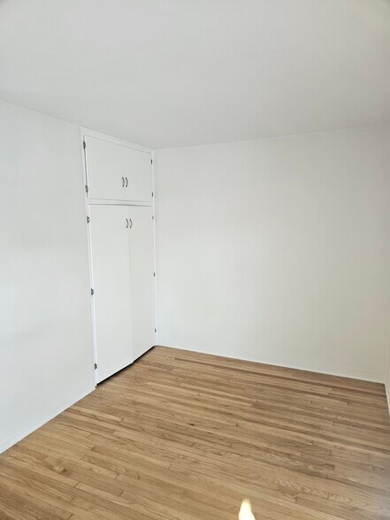 bedroom - 1204 Bonnie Brae St