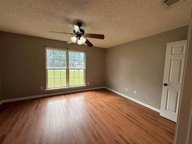 Building Photo - 309 N Belmont Ct