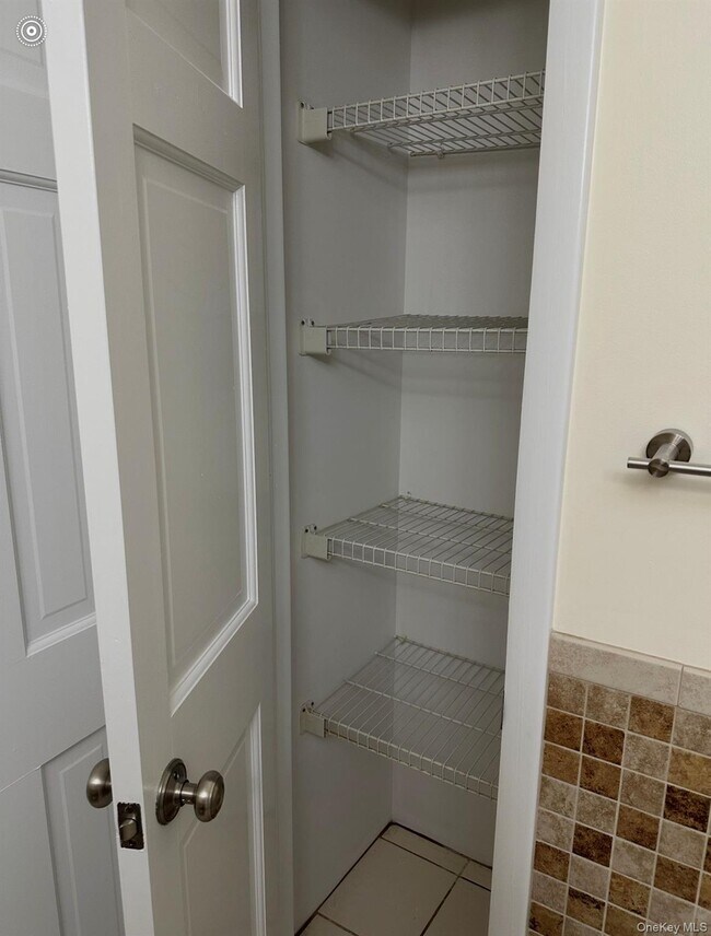 Building Photo - 119 Miramar Ave