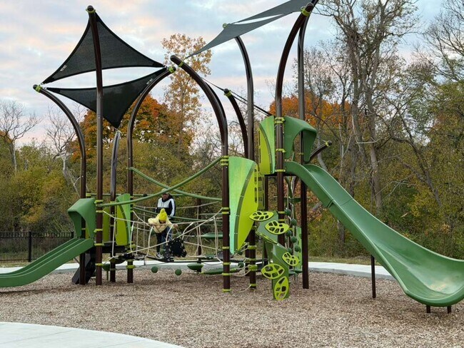 Building Photo - 2016 Yellowstone Blvd