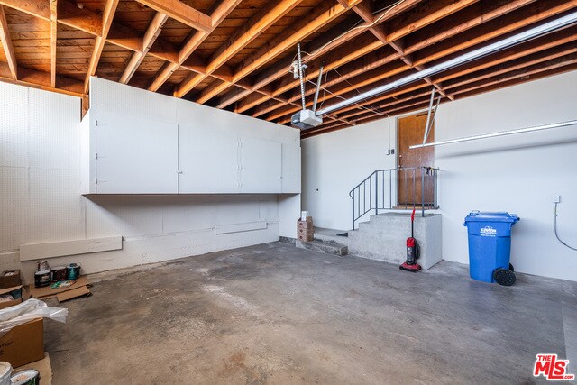 Building Photo - 5412 S Holt Ave