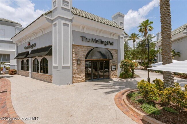 Building Photo - 6651 Fawn Ridge Dr