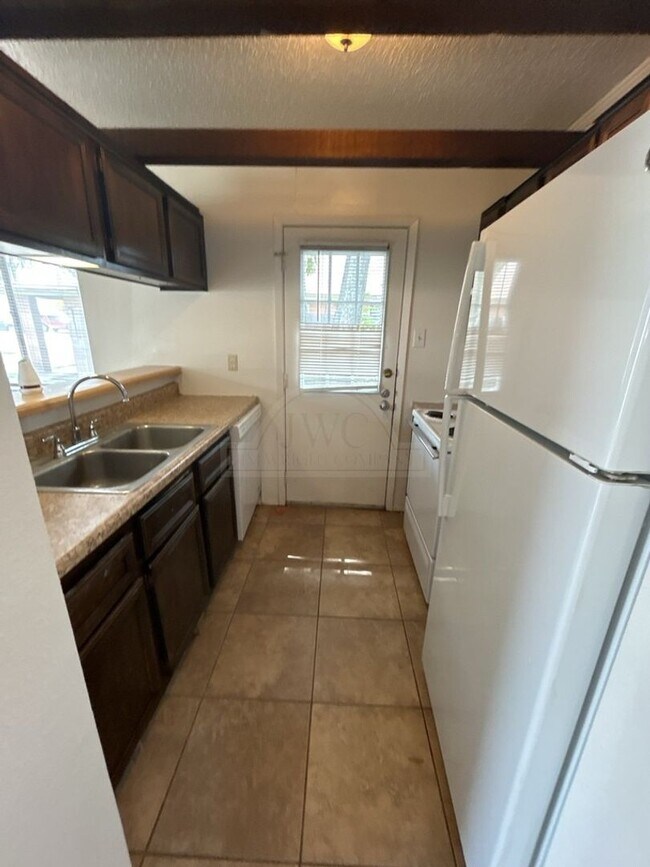 Building Photo - 2106 N W S Young Dr