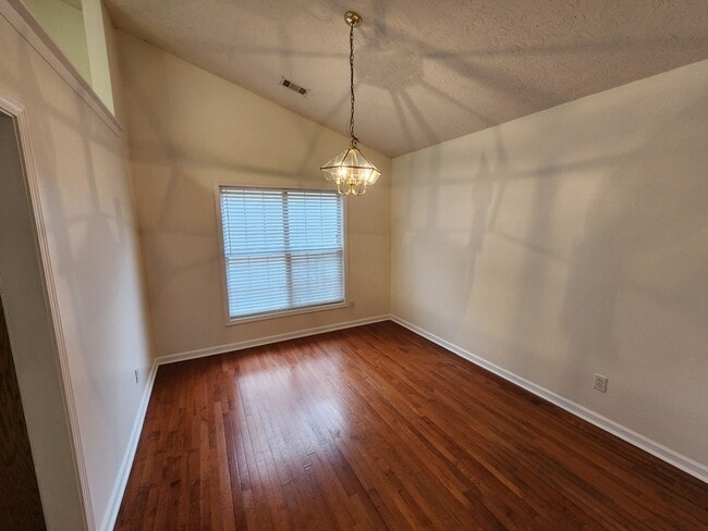 Building Photo - 3840 Sugarbrook Dr