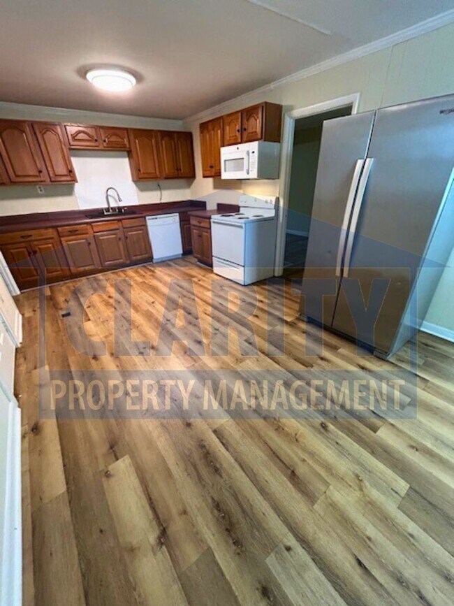 Building Photo - ***221B Hughes Ave NW