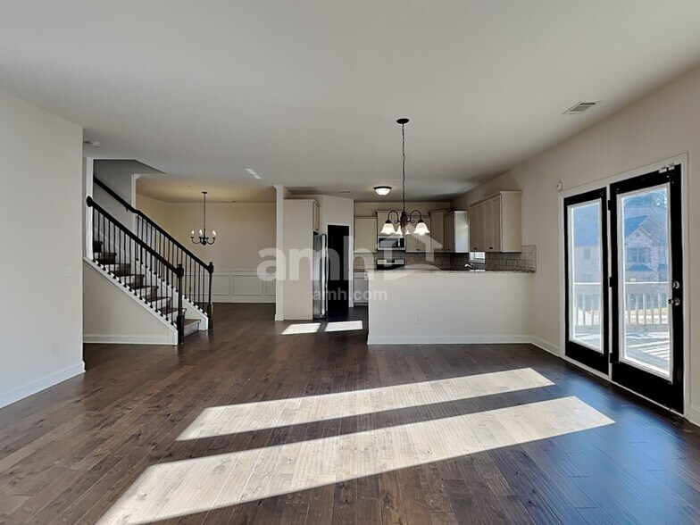 Building Photo - 2565 Dolostone Way