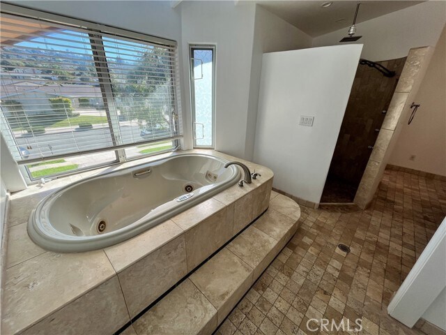 Building Photo - 28619 Golden Meadow Dr