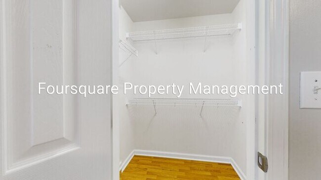 Building Photo - Bright End-Unit Townhome with Screened Porch & Community Pool – Raleigh Location
