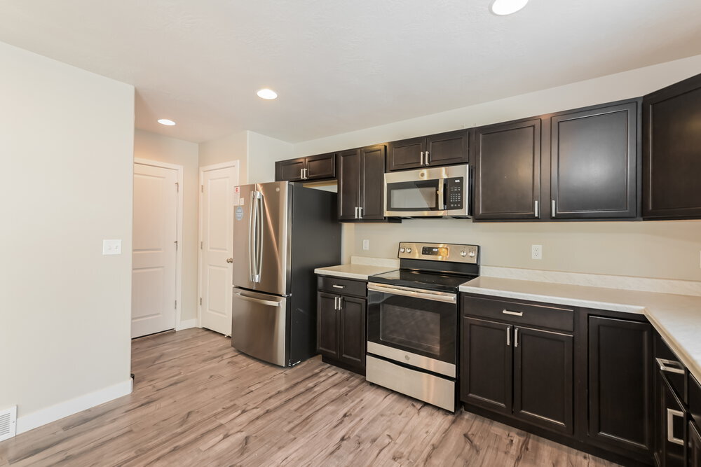 Building Photo - 3036 S Red Pine Dr