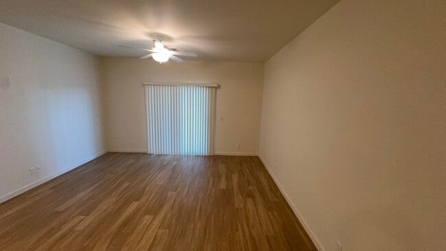 Building Photo - 2350 S Olivewood
