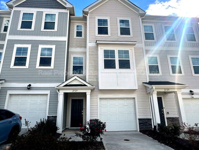 Building Photo - 2727 Chert Ln