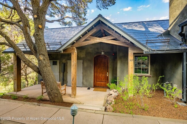 Building Photo - 302 Wild Spring Ln