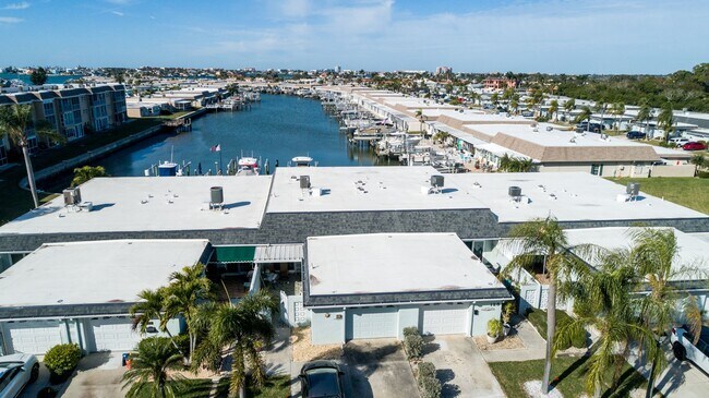 Building Photo - 128 Boca Ciega Point Blvd N