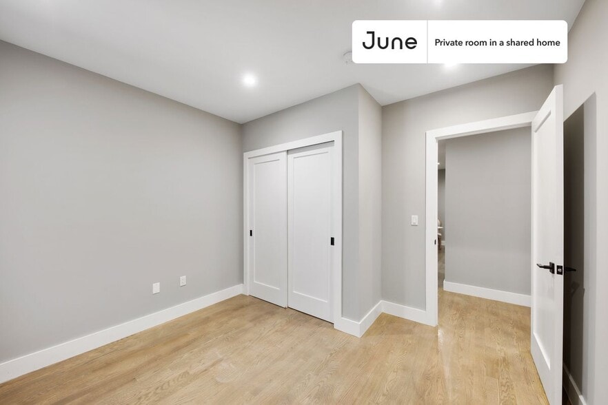 Building Photo - Room in Shared 2 bed/1 bath home