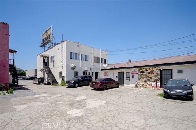 Building Photo - 6634 Lankershim Blvd