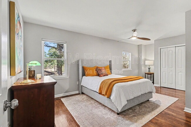 Building Photo - 1360 Smith St SE