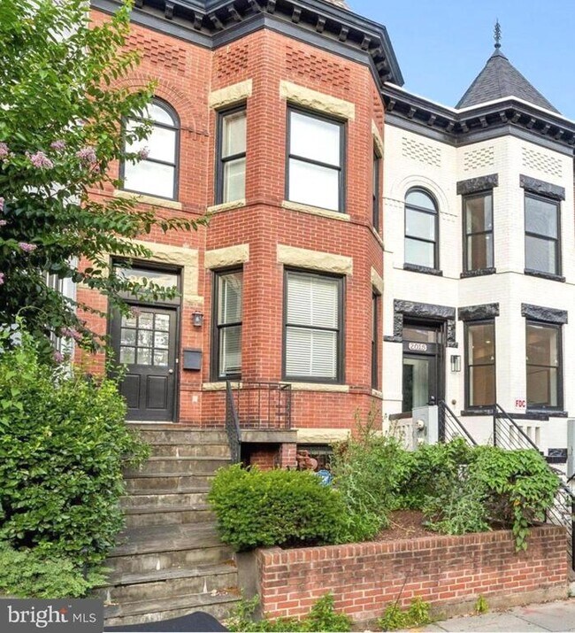 Building Photo - 2015 13th St NW