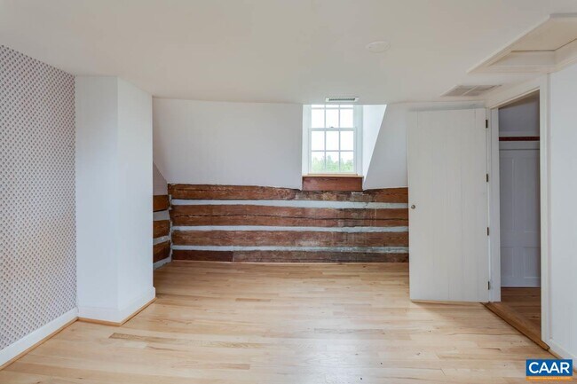 Building Photo - 1522 Oak Hill Ln