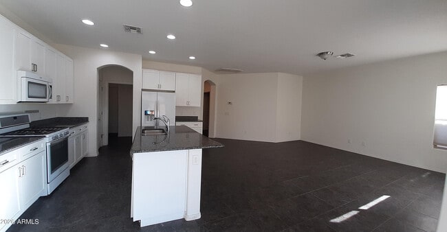Building Photo - 4596 Tranquility St
