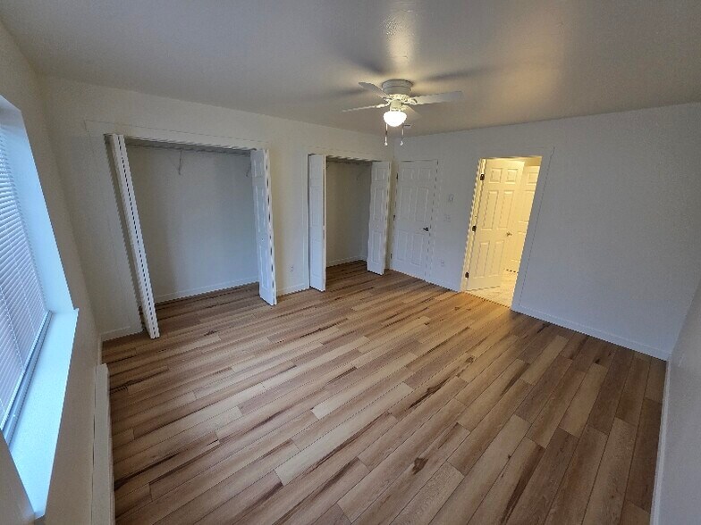 Building Photo - 285 S Helena Ave