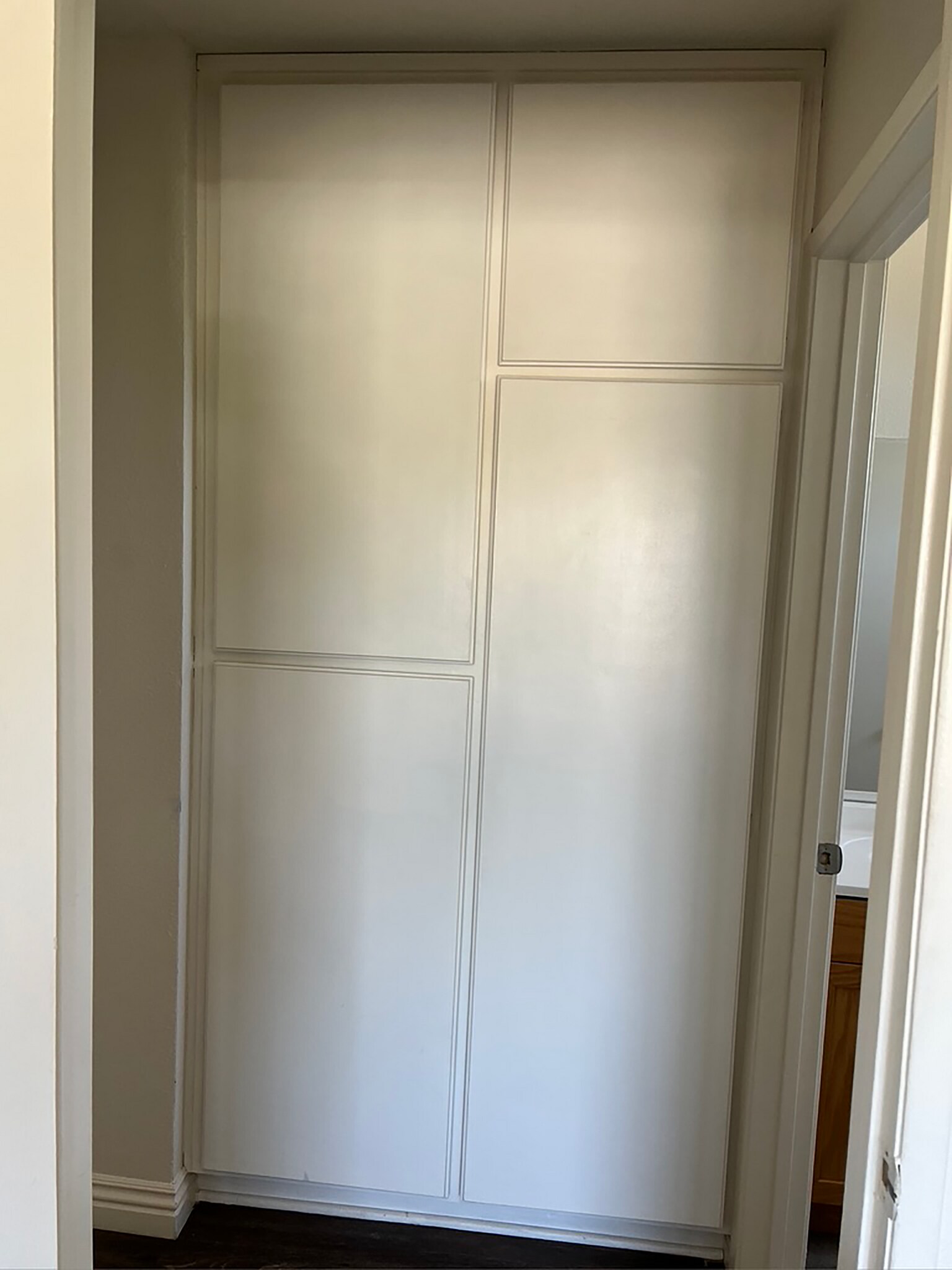 linen and coat closets - 6640 Simpson Ave