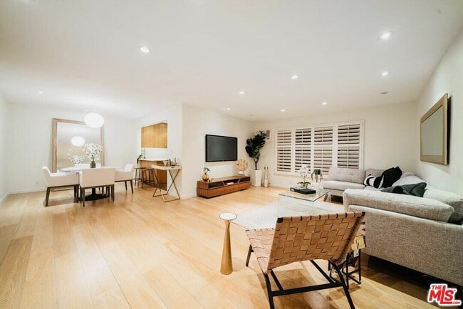 Primary Photo - 645 Westmount Dr