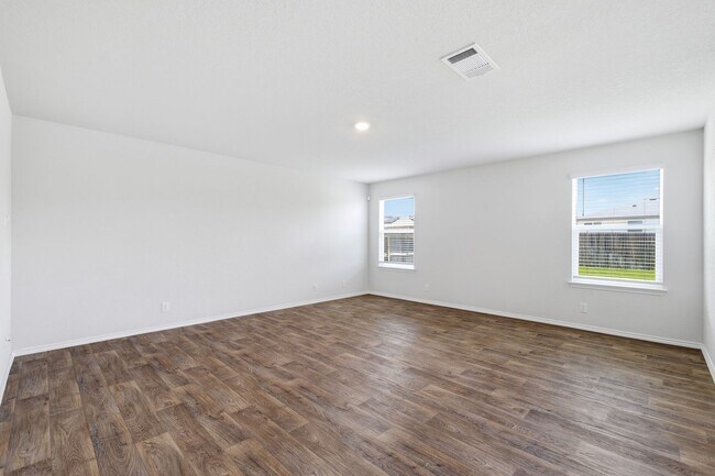 Building Photo - ***MOVE-IN SPECIAL: ONE WEEK FREE***Spacious Two-Story Home with Solar Panels, Luxury Features an...