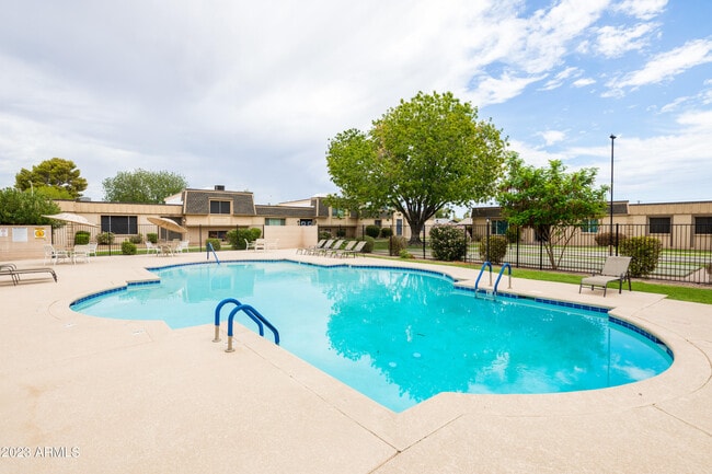 Building Photo - 4869 N Granite Reef Rd