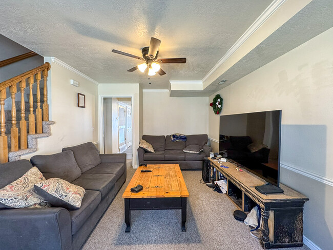 Building Photo - 565 N 300 E