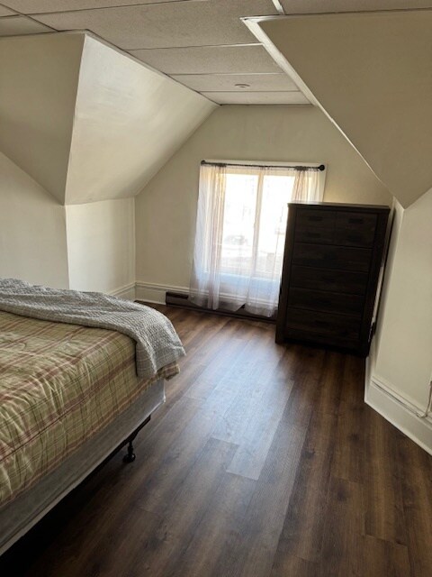bedroom - 203 Greene St