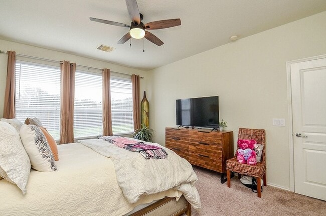 Building Photo - 9422 Herons Grove Ln