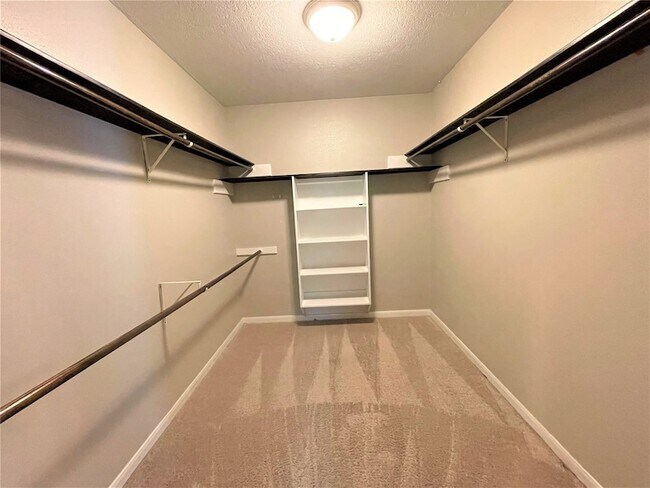 Building Photo - 22907 Provincial Blvd