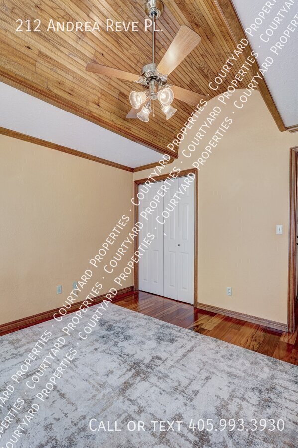 Building Photo - 212 Andrea Reve Pl