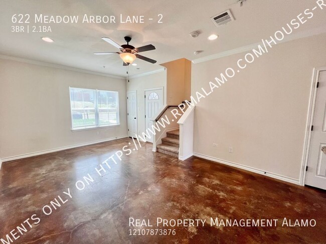 Building Photo - **MOVE-IN SPECIAL**Gorgeous Three Bedroom ...