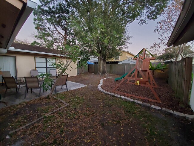 Building Photo - 10709 Key Lime Way