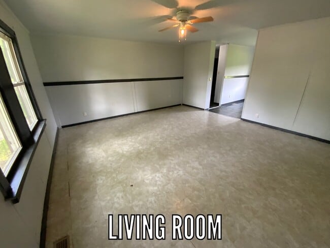 Building Photo - 1001 Glenwood Dr