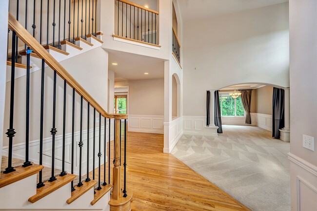 Building Photo - 4 bed 3 bath plus bonus room in Bothell