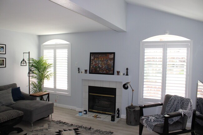 Living Room - 7736 Allerton Ave