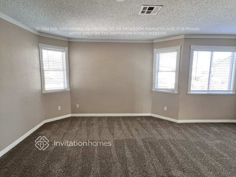 Building Photo - 760 Charwood Cir